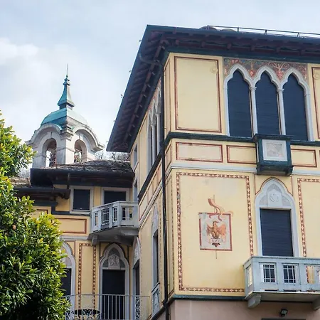 Giù Luxury - By House Of Travelers -