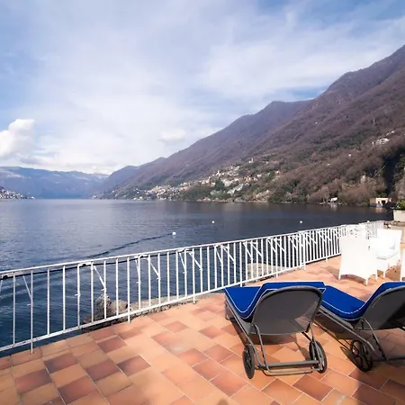 Giù Luxury - By House Of Travelers - *